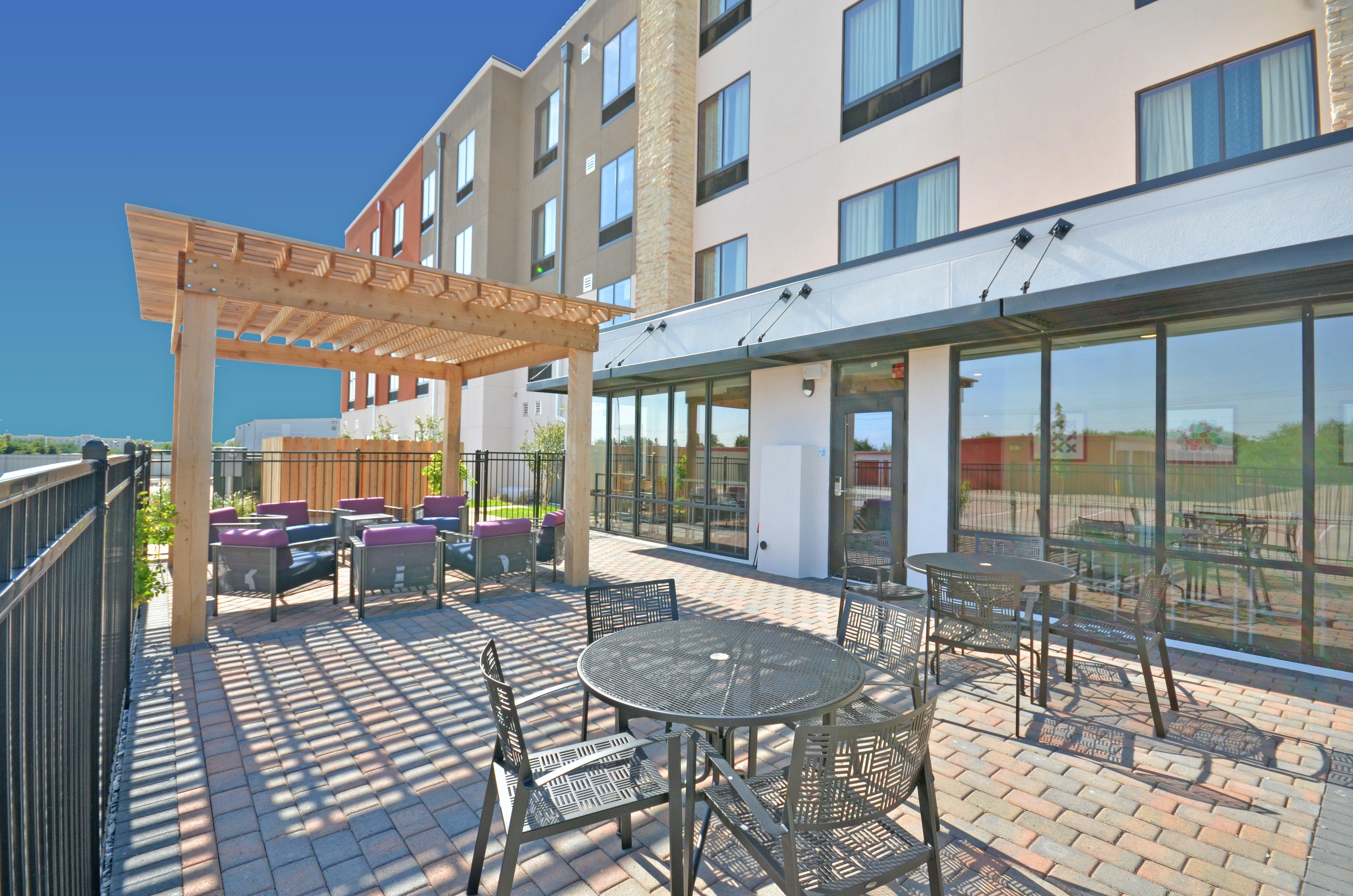 Holiday Inn Express & Suites Oklahoma City Mid - Arpt Area By Ihg Exteriör bild